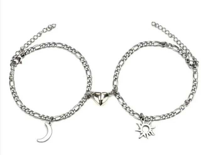 Magnetic Love Link Couple Bracelets – Perfect Anniversary Gift